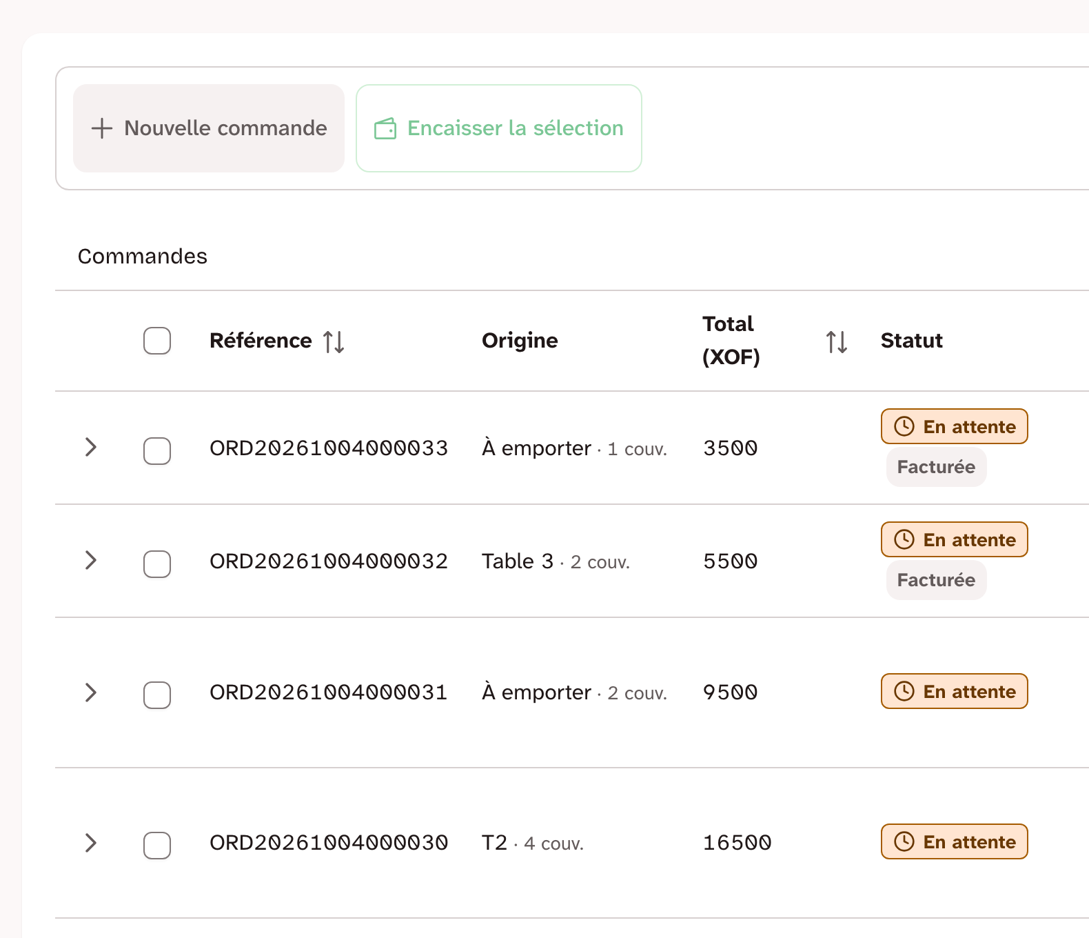 Liste des commandes dans Serveoh : référence, origine (table ou à emporter), nombre de couverts, total et statut.